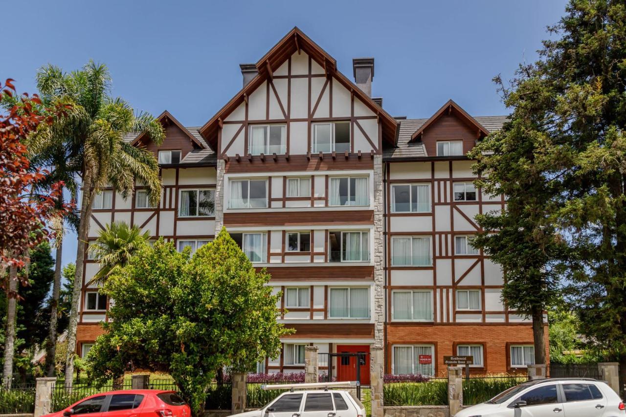 Apto Lindamente Decorado No Centro De Gramado Apartment Bagian luar foto